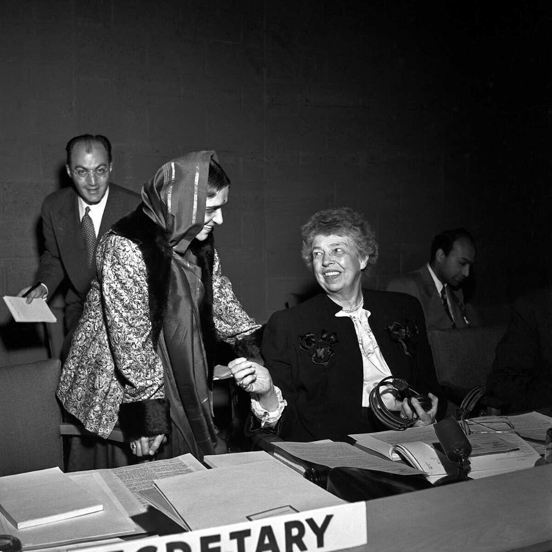 10.12.1948 Déclaration universelle des droits de l'homme 10.12.1948 Déclaration universelle des droits de l'homme